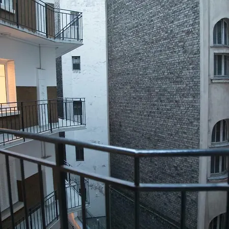 Hostnfly - Splendid New Modern Studio Arc De Triomphe