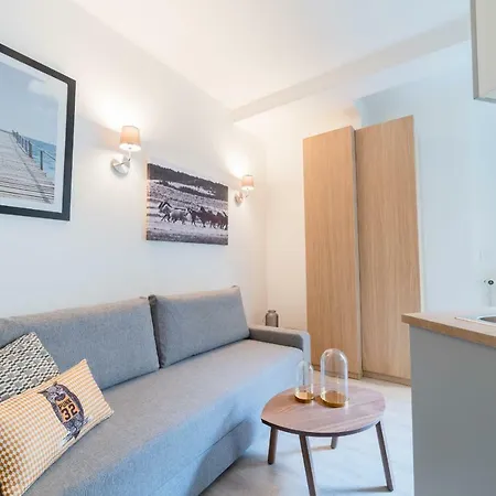 Hostnfly - Splendid New Modern Studio Arc De Triomphe Paris