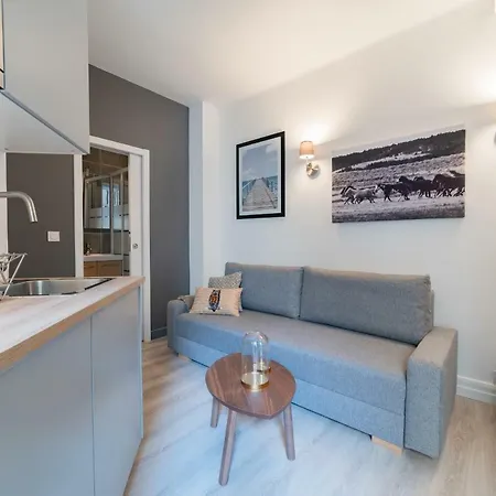 Hostnfly - Splendid New Modern Studio Arc De Triomphe Appartement Paris