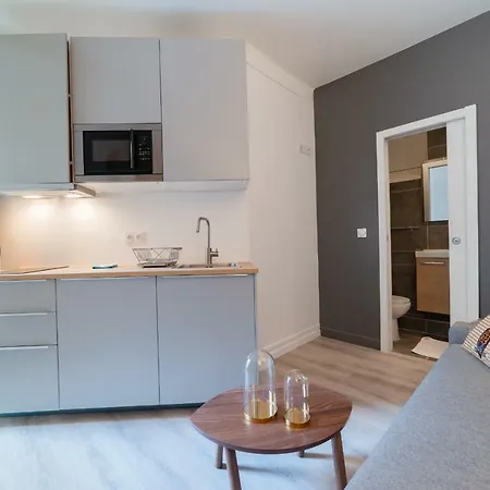 Hostnfly - Splendid New Modern Studio Arc De Triomphe *